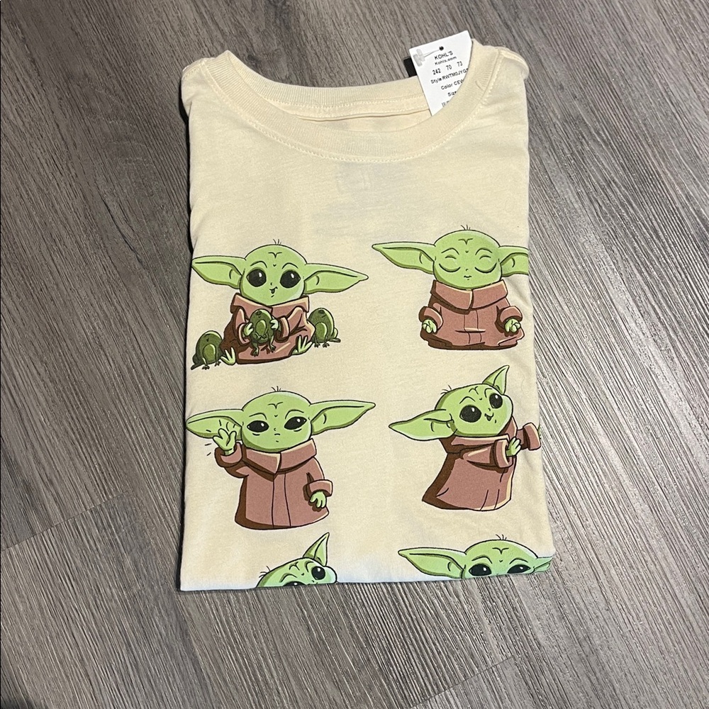 Men’s medium Grogu, Star Wars T-shirt new with tags